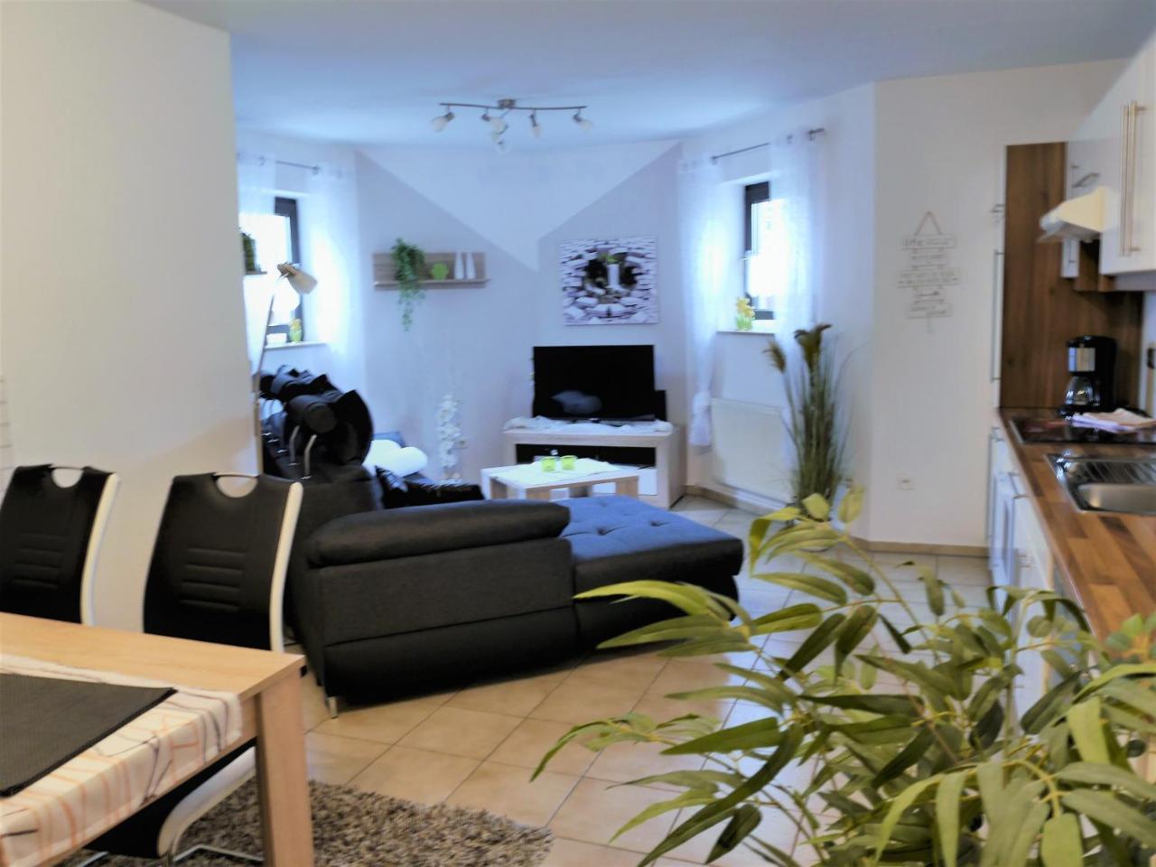 Buttenheim Ferienwohnung-Apartment Regnitztal מראה חיצוני תמונה